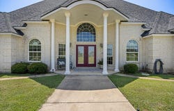 2030 Hills Court, Stephenville, TX 76401