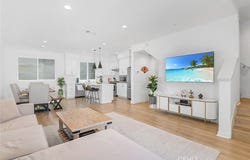 208 Novel, Irvine, CA 92618