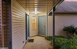 18 HAWTHORNE COURT, HAMILTON, NJ 08690