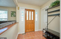 806 RUST DR NE, LEESBURG, VA 20176