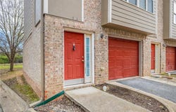 1882  N Scull Creek  DR, Fayetteville, AR 72703