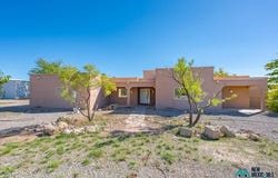 3403 Young Pl, Roswell, NM 88201
