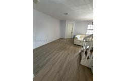 3515 W 89th Pl, Hialeah, FL 33018
