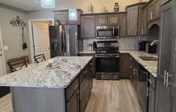 805 S Jayme Cir, Sioux Falls, SD 57106