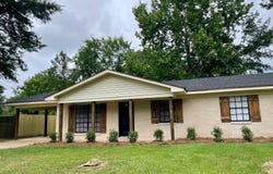 974 Mary Ave, Grenada, MS 38901