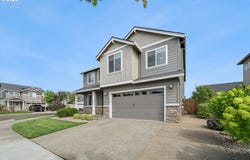 2212 SE 12TH AVE, Canby, OR 97013