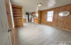 340 E 8th N, Mountain Home, ID 83647-4217