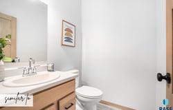 8002 E Tencate Pl, Sioux Falls, SD 57110
