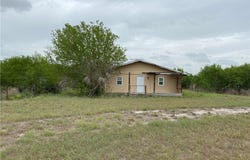 1082 S CR 352, Robstown, TX 78380