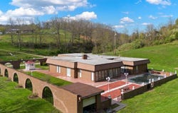 6148 Parkersburg Road, Ravenswood, WV 25275