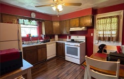 3200 Oakland Dr, Liberty Boro, PA 15133