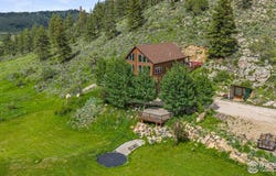 228 Mount Everest Dr, Livermore, CO 80536