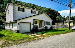 31 Jerry Bottom, Huddy, KY 41535