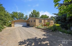706 White Hawk Ln, Hagerman, ID 83332