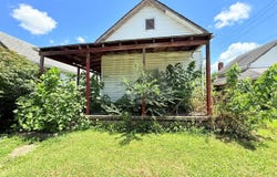 326 S 13th St, Terre Haute, IN 47807