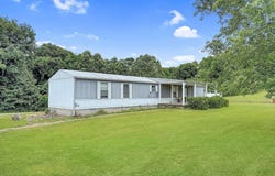 5848 Sugar Maple Road, Cannelton, IN 47520