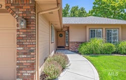 990 NW 12th Ave, Meridian, ID 83642-9999