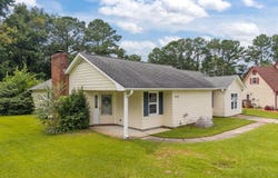 2062 Hunters Ridge Drive, Midway Park, NC 28544