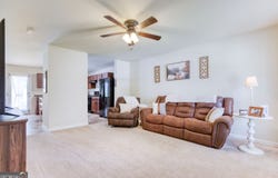 225 Blueberry Hills, Athens, GA 30601