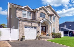 45 Meeting Lane, Hicksville, NY 11801