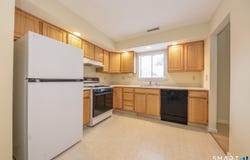 202 Windgate Circle, Monroe, CT 06468