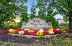 3 BUTTONBUSH Court, MOUNT LAUREL, NJ 08054