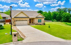 207 Cabrio Way, Headland, AL 36345