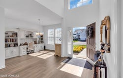 8 Garden Path, Barnegat, NJ 08005