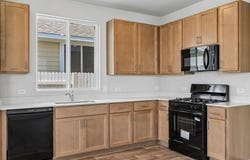 175 Cider Creek Dr, Elgin, TX 78621