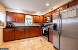 612 POND STREET, BRISTOL, PA 19007