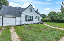 605 W Crockett Street, Ennis, TX 75119