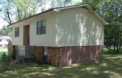 2800 W Lakeview Drive, Poplar Bluff, MO 63901