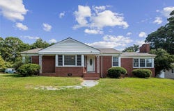 613 E 3rd Avenue, Red Springs, NC 28377