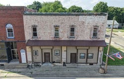 135,137 Main Street E, Beach City, OH 44608