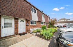2594 Shakespeare Lane, Avon, OH 44011
