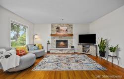 4372 Hunsberger Avenue NE, Grand Rapids, MI 49525