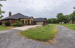 609 Lakeshore Drive, Durant, OK 74701