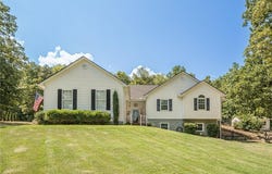 50 Pond Mill Court SE, Silver Creek, GA 30173