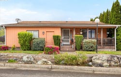 120 LITTLEBROOK LN, Roseburg, OR 97471