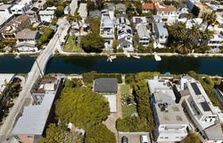 410 Linnie Canal, Venice, CA 90291
