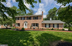 1005 GLENEAGLES DRIVE, YORK, PA 17404