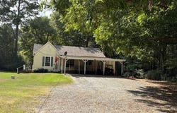 919 E 28th Street, Hope, AR 71801