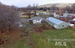 15 Grove, Pomeroy, WA 99347
