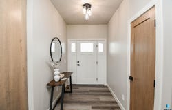 847 Melissa Ave, Harrisburg, SD 57032