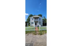 521 RIVERSIDE DR, ESSEX, MD 21221