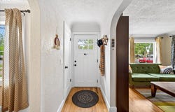 466 NW 3RD Ave, Canby, OR 97013