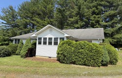 318 Pinecrest Street, Mountain City, TN 37683