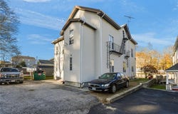 79 Hamlet Avenue, Woonsocket, RI 02895