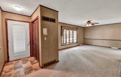 811 SW 9th Avenue, Independence, IA 50644