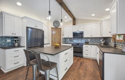 N6871 MOORE Road, SEYMOUR, WI 54165